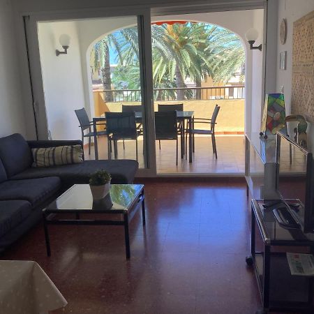Urbanizacion Primera Linea De Playa Denia Kültér fotó