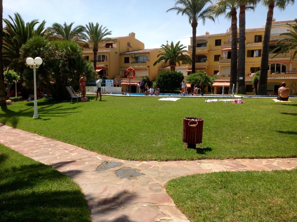 Urbanizacion Primera Linea De Playa Denia Kültér fotó