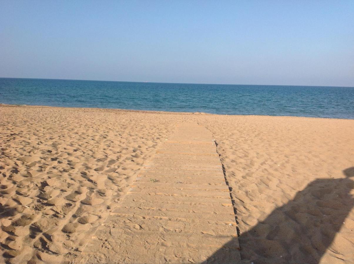 Urbanizacion Primera Linea De Playa Denia Kültér fotó